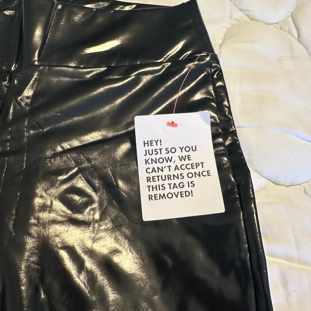 Miss Selfridge Shiny Black Vinyl Leggings - Picture 4 of 8